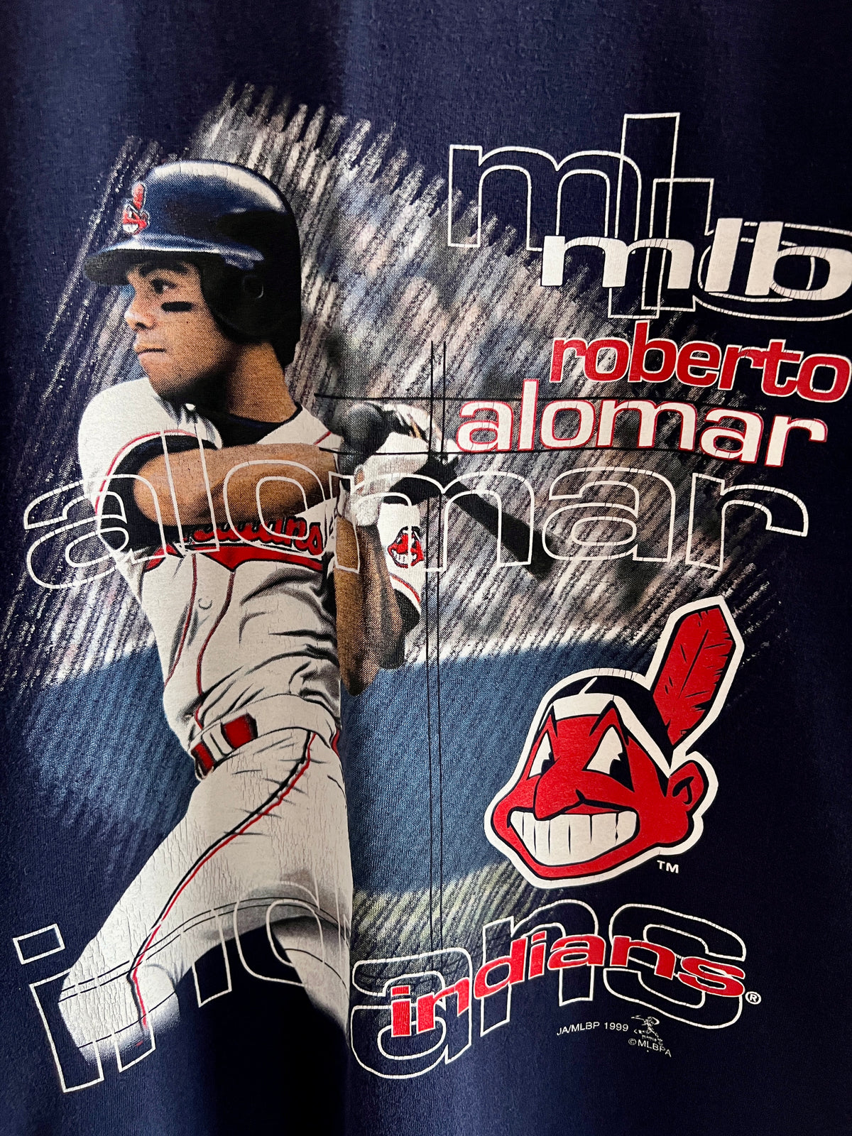 Vintage Cleveland Indians Roberto Alomar ’99 T-Shirt – L