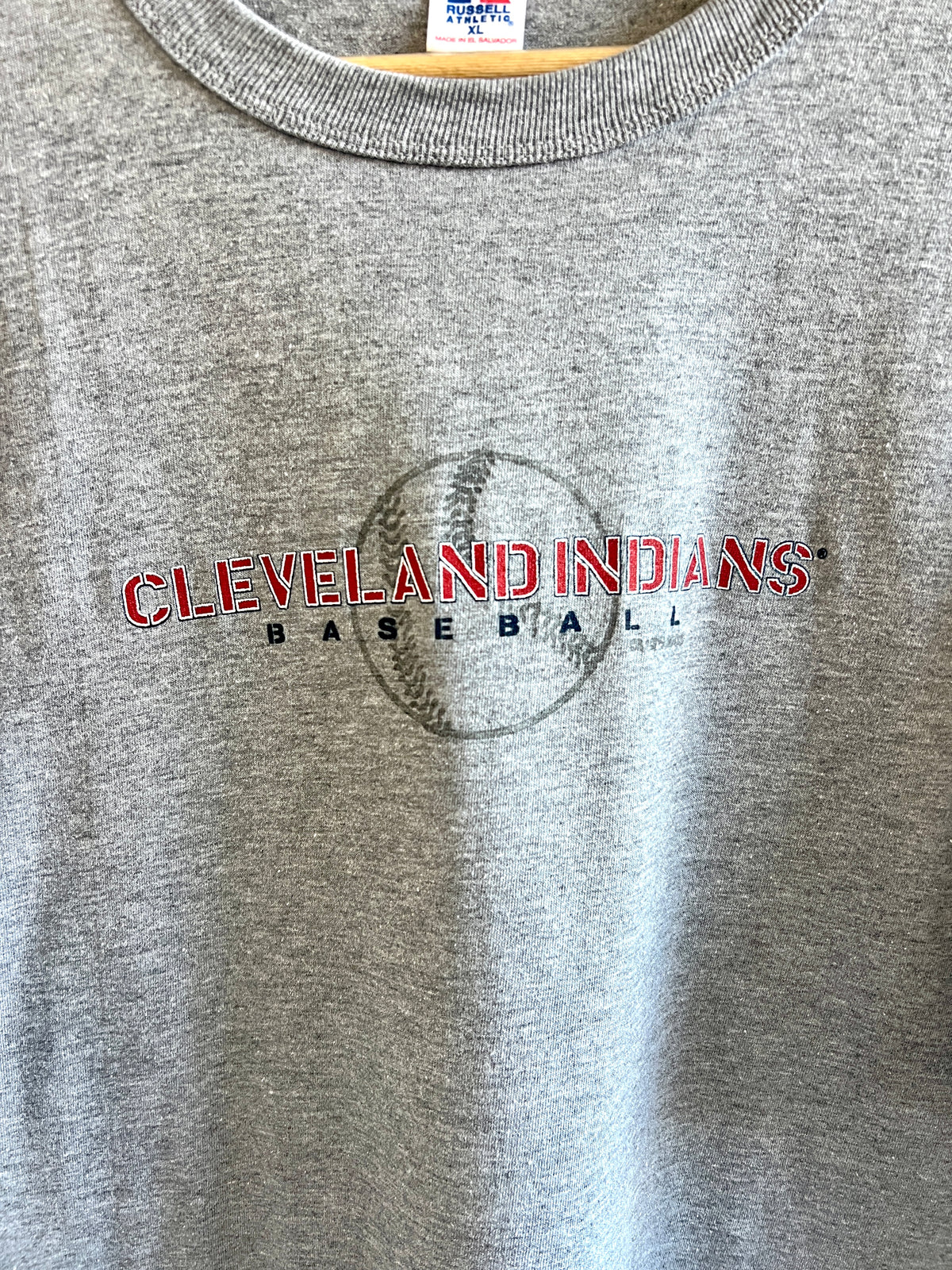 Vintage Cleveland Indians ’02 T-Shirt – XL