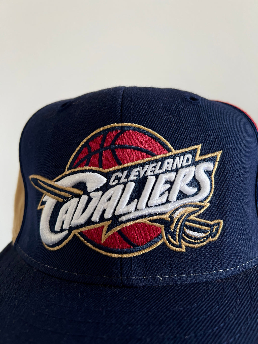 Vintage Cleveland Cavaliers ’00s Fitted Hat – 7 1/4