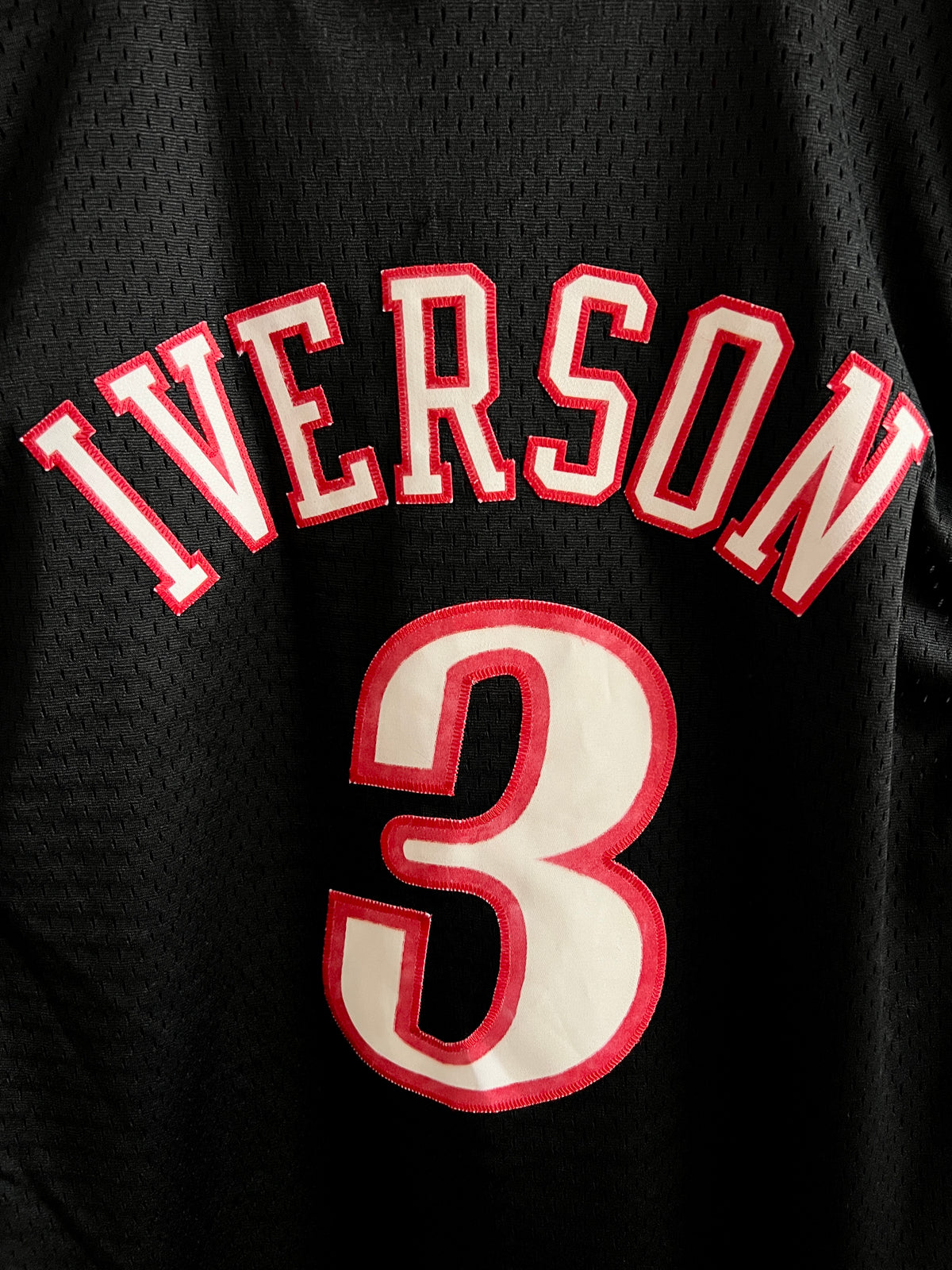 Vintage Allen Iverson Philadelphia 76ers ’00s Jersey – XL