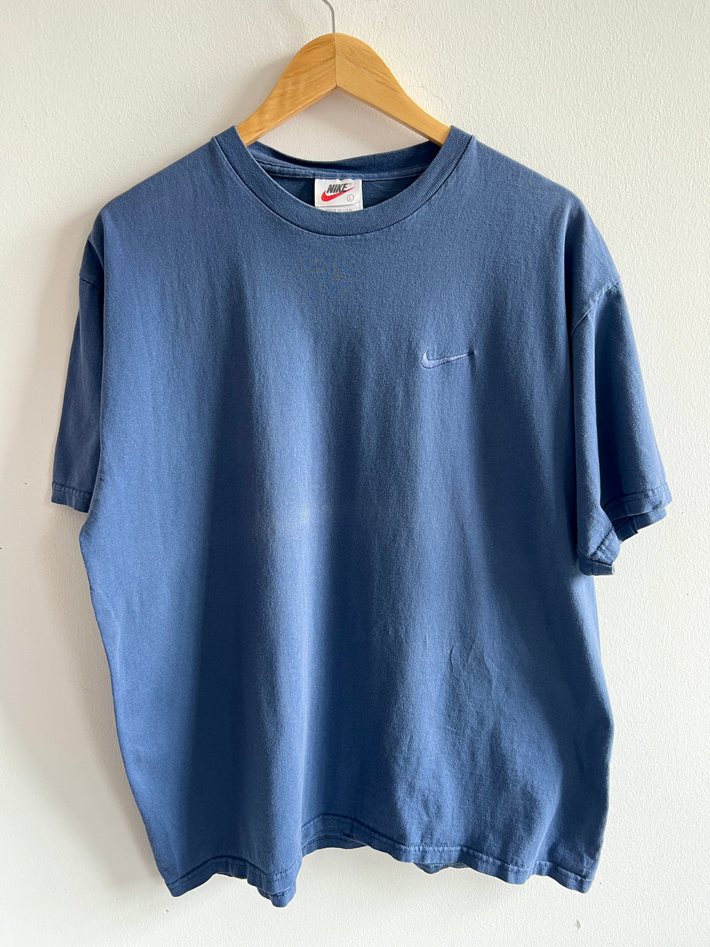 Vintage Nike ’00s T-Shirt – L